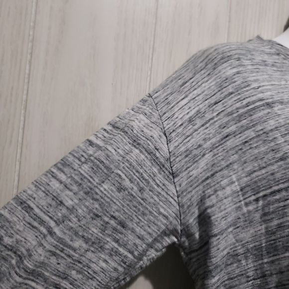 PINK sequin‎ top - Picture 6 of 8